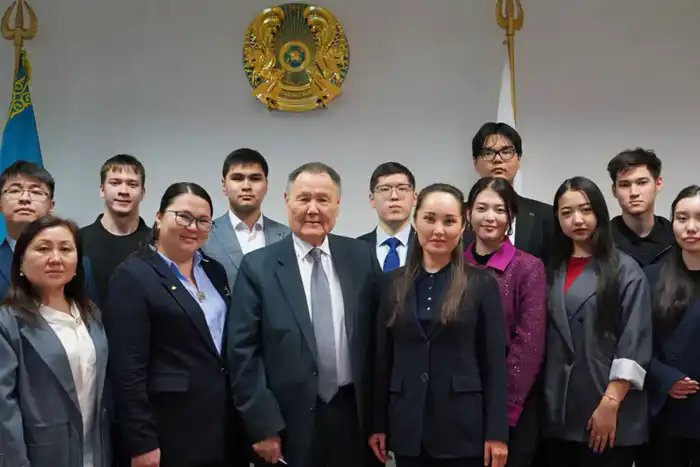 Национальный правозащитный центр посетили студенты ЕНУ (5)