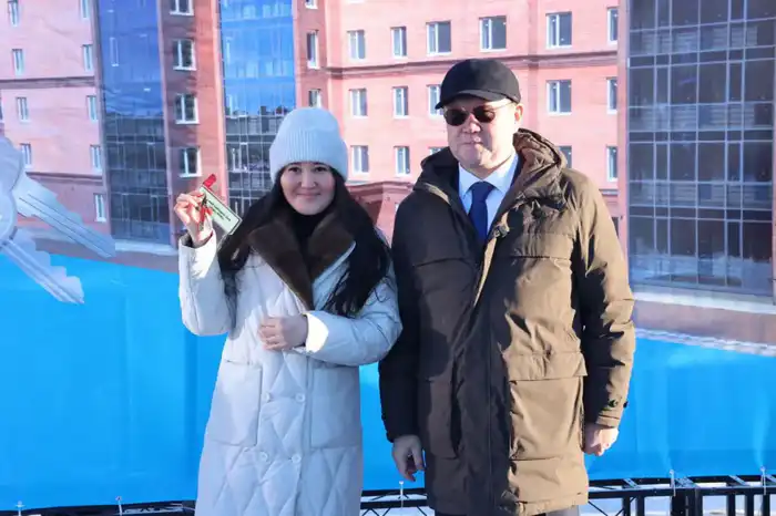 В микрорайоне «Астана» ключи от новых квартир получили 43 семьи (9)