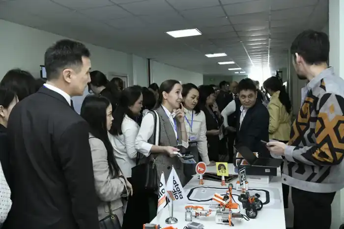 «Искусственный интеллект: навыки, направление, ориентация на будущее»: республиканский семинар прошел в Астане (2)