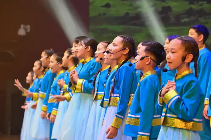 Отчетный концерт студии «Жас сарбаз» в Астане собрал военнослужащих и ветеранов для поддержки патриотизма Павлодаре