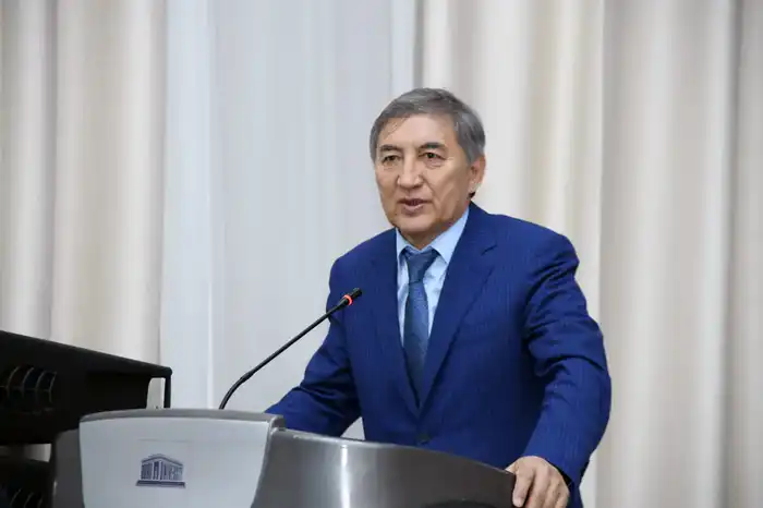 Состоялся международный научный симпозиум, посвященный 110-летию Кайыма Мухамедханова (3)