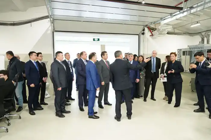 Айдарбеку Сапарову презентовали первый в Казахстане агротехнопарк (6)