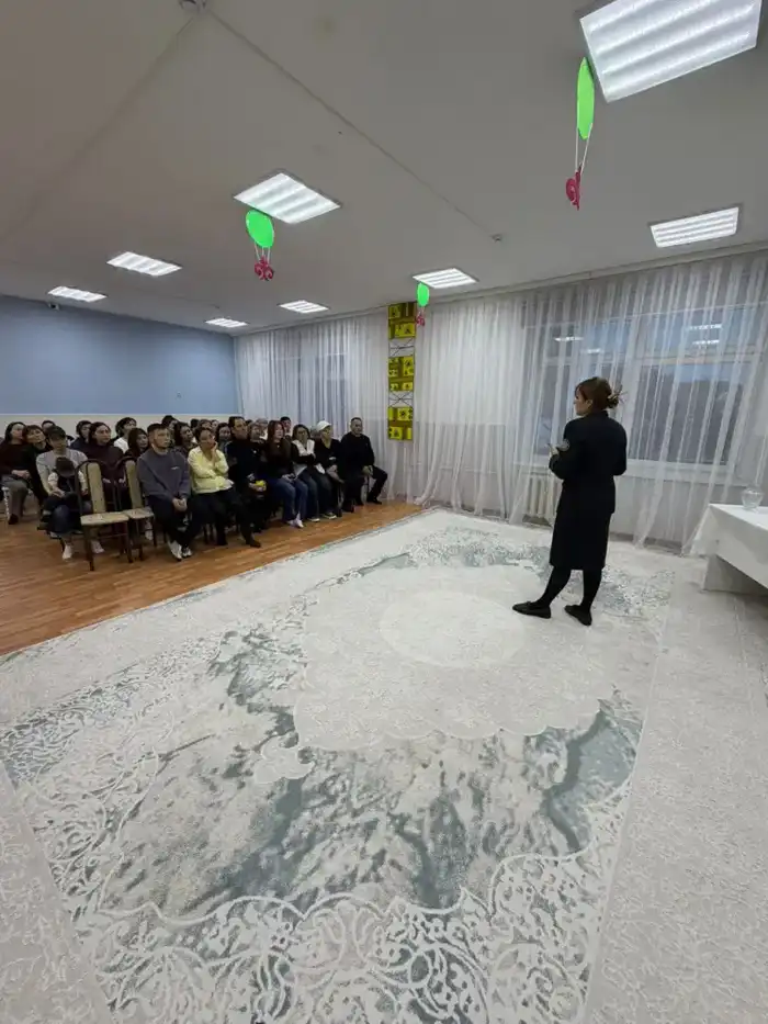 «Закон и порядок»: встречу по повышению финансовой и правовой грамотности провели для родителей столичных малышей (4)