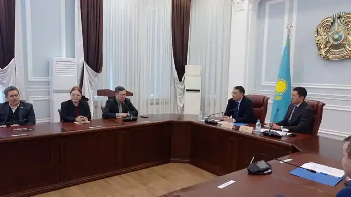 Энергетический мост: Общественный совет при Минэнерго обсудил будущее электросетей в Уральске Павлодаре