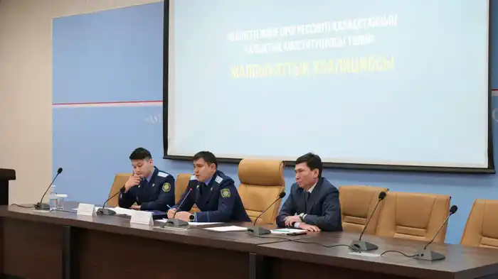 «Закон и порядок»: встречу по повышению правовой грамотности работников провели на столичном предприятии (2)