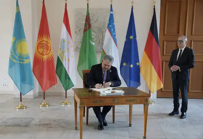 Министры иностранных дел стран Центральной Азии встретились с Федеральным Президентом Германии (3)
