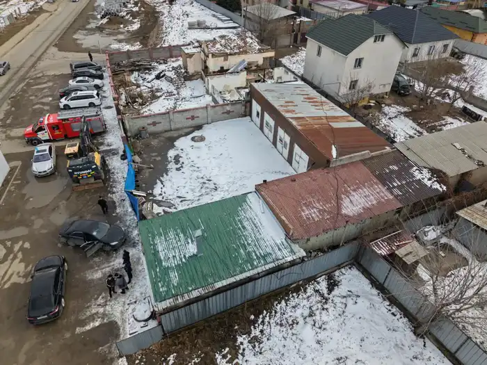 Снос незаконной автомойки в Алматы по решению суда Павлодаре