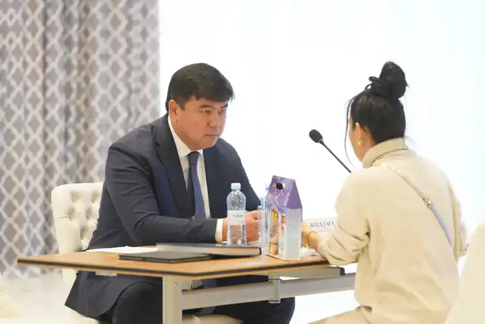 ХОД РЕШЕНИЯ ВОПРОСОВ, ПОДНЯТЫХ НАСЕЛЕНИЕМ, НАХОДИТСЯ ПОД СТРОГИМ КОНТРОЛЕМ (5)