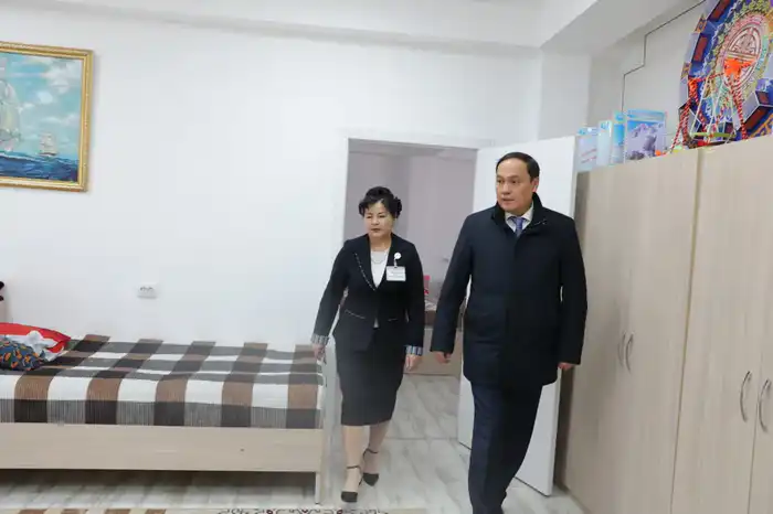 Рабочая поездка в Таласский район: пищевая промышленность, транспорт, соцобъекты (5)