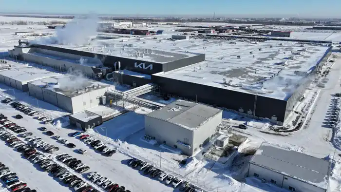 Обсуждение проекта обновленной Конституции в Костанайской области: роль завода Kia Qazaqstan и прав работников Павлодаре