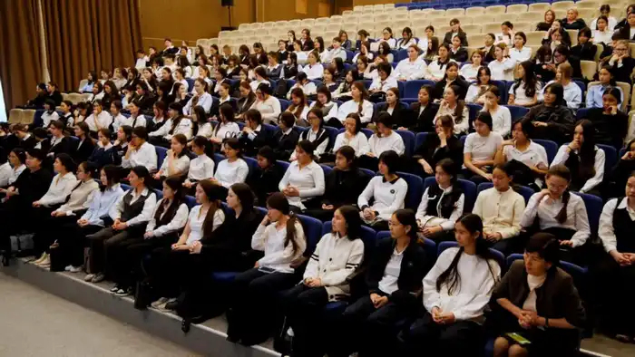 «Закон и порядок»: в Астане прошла профилактическая встреча для школьников (8)