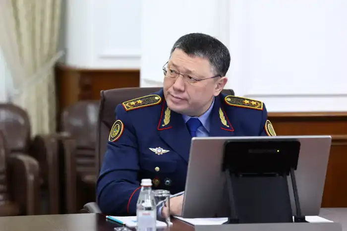 Олжас Бектенов провел совещание по вопросу организации разъяснительной работы в контексте обсуждения проекта новой Конституции (3)