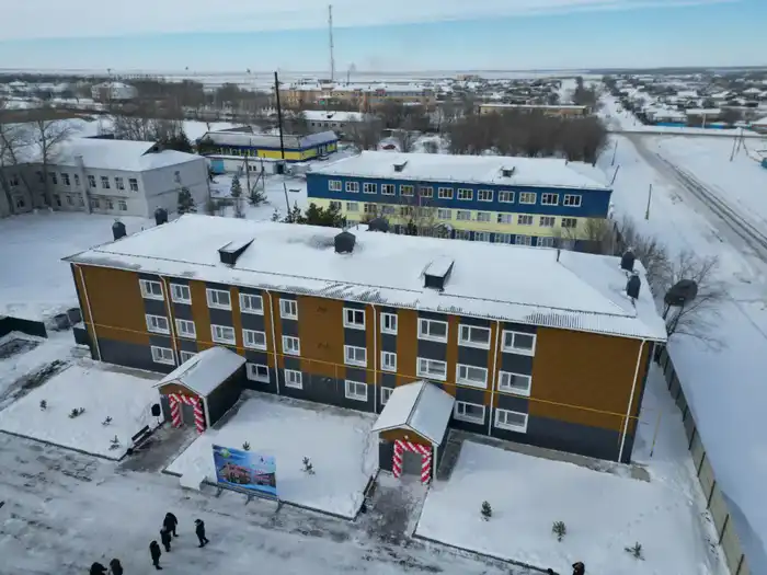 В Аулиеколе новосёлам вручили ключи от новых квартир (6)