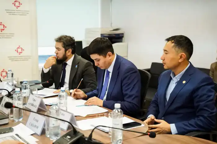 Обсуждение конституционных реформ на Общественном совете: шаг к новым изменениям в культуре и обществе Казахстана Павлодаре