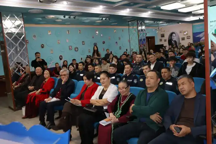 Международное признание: вечер, посвященный 95-летию казахского поэта Мукагали Макатаева Павлодаре