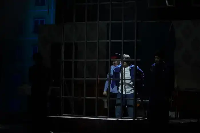 Театр на борьбу с наркопреступлениями: 700 подростков стали зрителями спектакля от прокуратуры района Нура Павлодаре