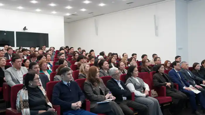 Разъяснили ключевые положения проекта новой Конституции (4)