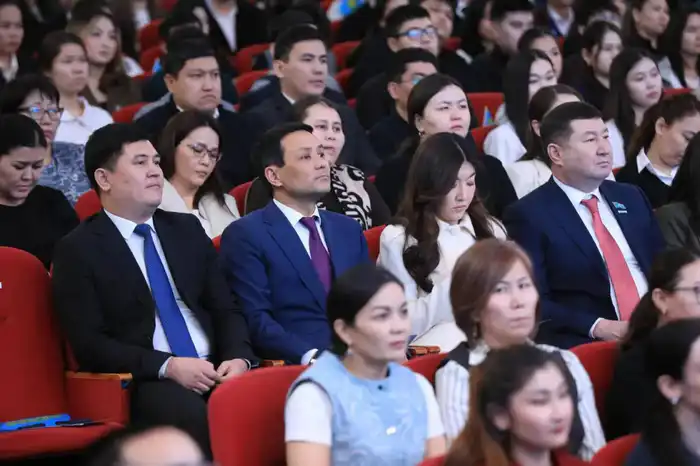 Новая Конституция поддерживает созидательность и инновации (9)