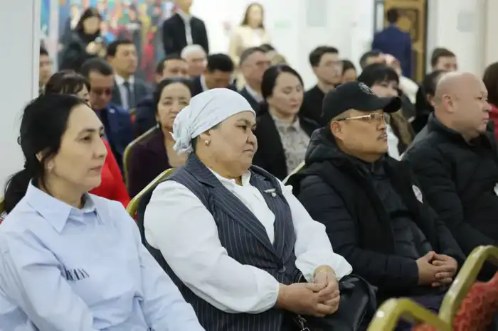 Ербол Карашукеев встретился с представителями НПО (5)