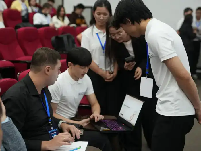 В Алматы завершился городской хакатон «BilimHack Almaty-2026» среди студентов колледжей (3)