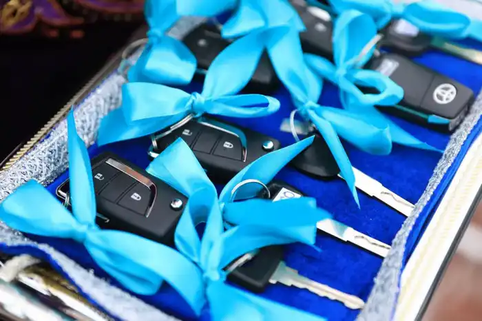 В Актобе службе по чрезвычайным ситуациям вручили ключи от новой техники (2)