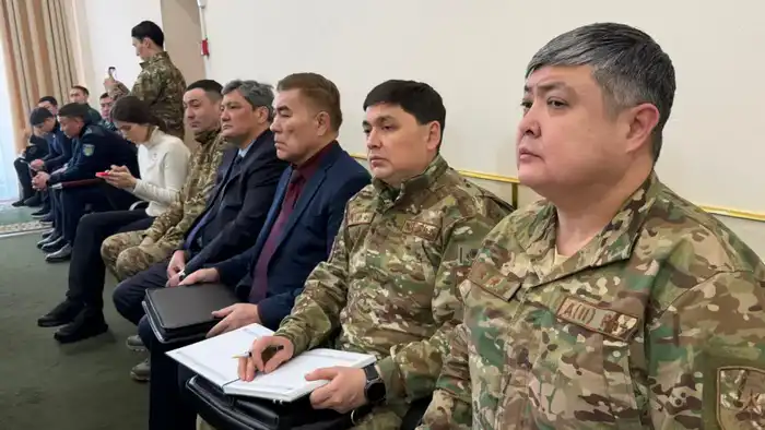 Глава МЧС посетил пострадавших и поручил обеспечить всестороннюю помощь (3)