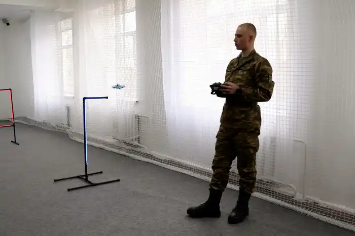 Министр обороны презентовал депутатам Парламента проект Sarbaz+ в Алматы (8)