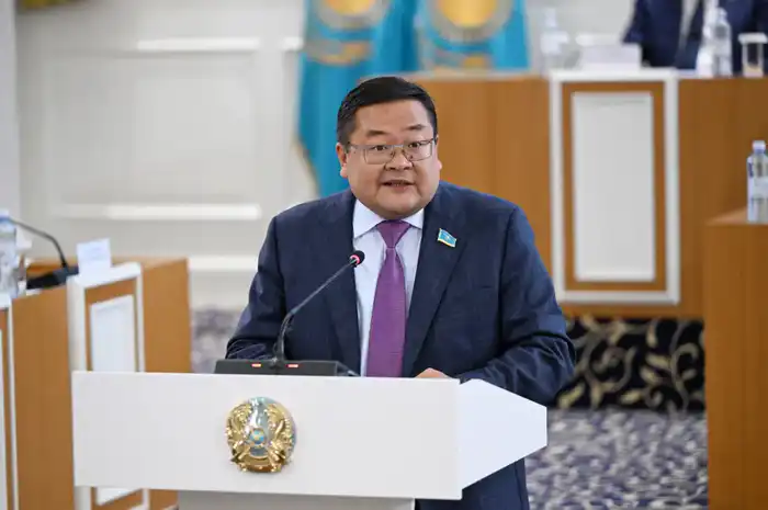 Проект Конституции Казахстана: акцент на науку, образование и экологическую ответственность перед референдумом Павлодаре