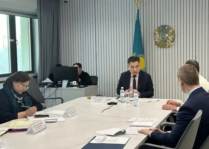 Министр труда Казахстана Аскарбек Ертаев активно взаимодействует с гражданами по вопросам социальной защиты Павлодаре