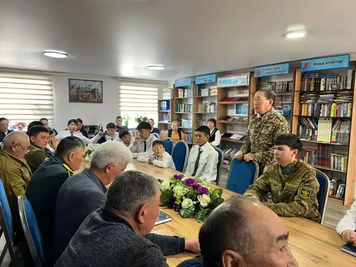 В Усть-Каменогорске состоялась встреча молодежи с ветеранами (2)