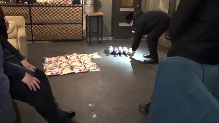 В Алматы полиция обнаружила незаконную реализацию сильнодействующих веществ в баре с оборудованным местом Павлодаре