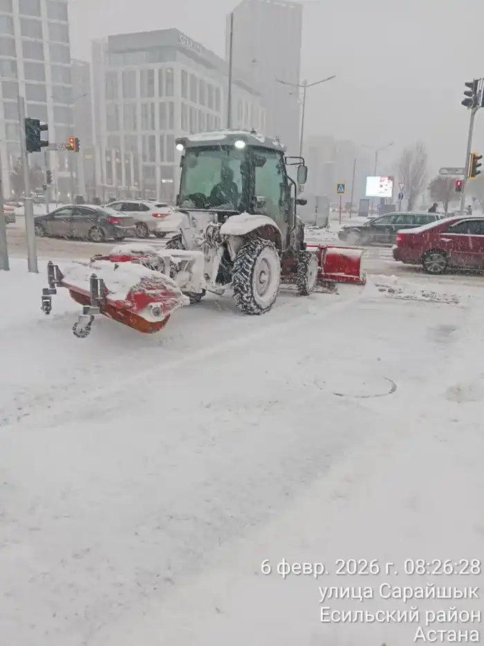Снегоуборочные работы в Астане более 3000 дорожных рабочих и 1700 единиц спецтехники Павлодаре