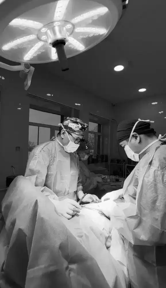 Мужчина под трактором спасён врачами Жаксынского района Павлодаре