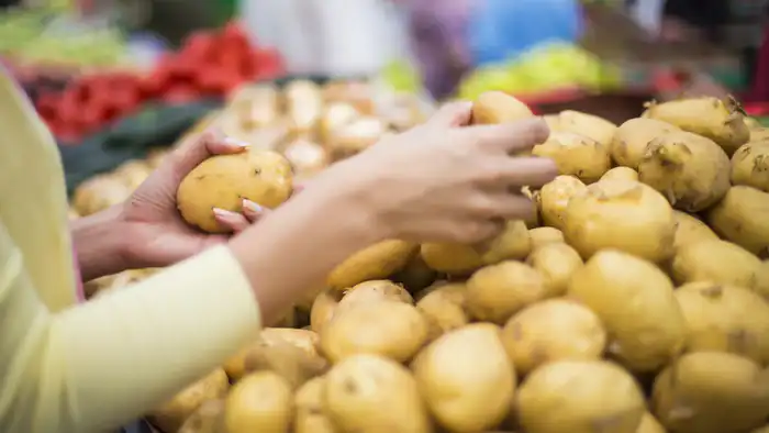 Весной цены на продукты могут вырасти: Минсельхоз исключает картошку по 700 тенге Павлодаре