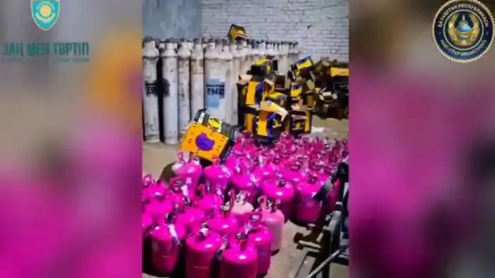 В Актюбинской области пресечен незаконный оборот газа: изъяты две цистерны и более тысячи баллонов, что предотвратило потенциальные угрозы для безопасности региона. Павлодаре