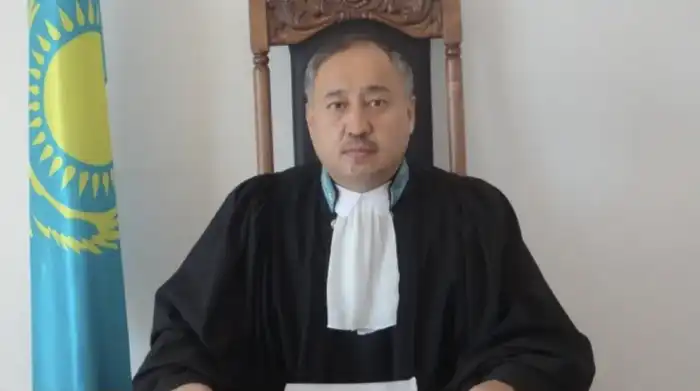 судья Ербол Ахметжанов