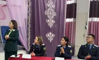 В средней школе №57 имени Машхура Жусупа стартовал клуб «Будущие прокуроры» с 10 новыми участниками