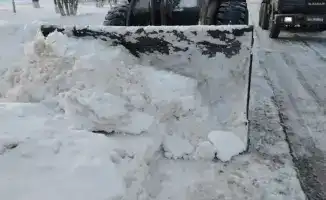 В Астане продолжаются снегоуборочные работы: задействовано 1 568 единиц спецтехники