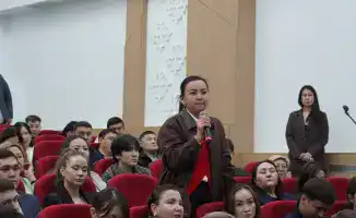 Обсуждение стратегии цифровой трансформации в Алматинской области: шаг к улучшению госуслуг и ускорению интернета