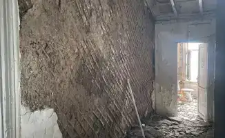 Демонтаж аварийного здания в Алматы завершён: здание 1908 года постройки признано непригодным