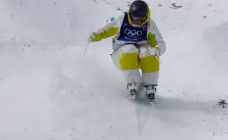 Казахстанские могулистки уверенно пробились в ТОП-20, готовясь к параллельному могулу