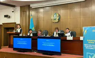 Обсуждение изменений в Конституции РК: акцент на социальной защите трудящихся