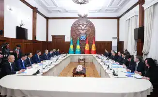 Казахстан и Кыргызстан укрепляют двусторонние отношения через обсуждение инвестиций и торговли