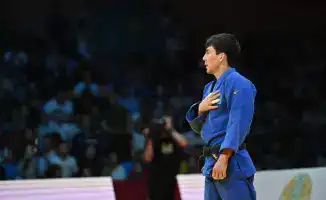 Аман Бақытжан Парижде Үлкен дулыға турнирінің қола жүлдесін жеңіп алды