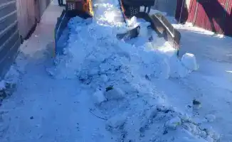 Снежная армия Астаны: более 3 100 дорожных рабочих сражаются с зимней стихией