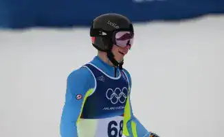 Ростислав Хохлов не завершил слалом на Олимпиаде в Бормио из-за плохих погодных условий