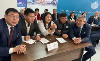 Команды избирательных комиссий состязались в интеллектуальной игре в Атырау