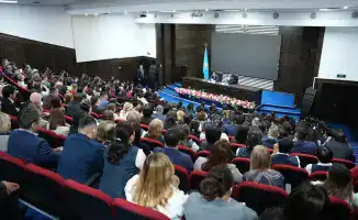 «Адал азамат» — компас для навигации в водах государственной службы