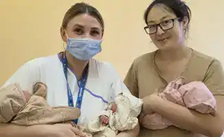 Костанайская область семья Шарапиевых родила троих девочек