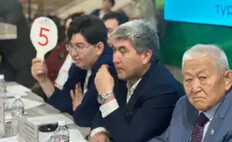 В Астане состоялся зимний интеллектуальный турнир для пенсионеров